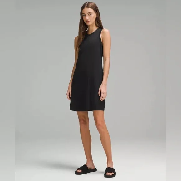 LULULEMON Classic-Fit Cotton-Blend Black Dress With Side Slits Size 6 EUC - Picture 1 of 8